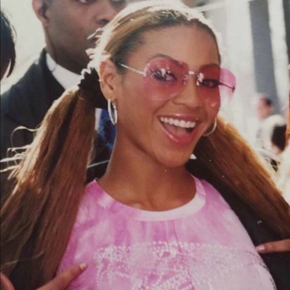 Meet your Posher, Miangel - Picture 1 of 1